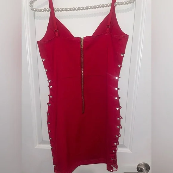 Kaylee kollection red dress with slits and jewels down both sides size medium - Picture 2 of 8